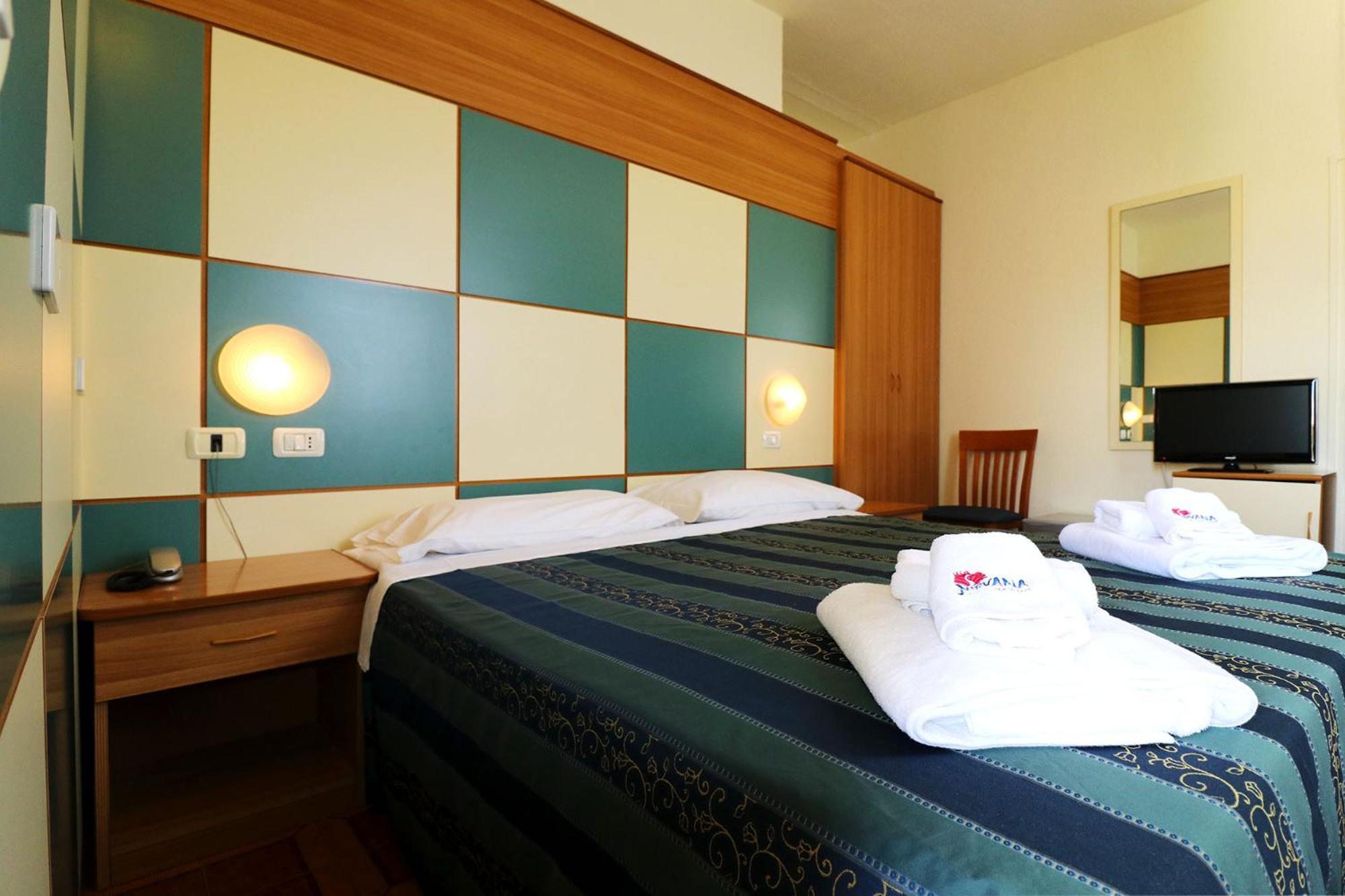 Nirvana Club Village Botricello Room photo